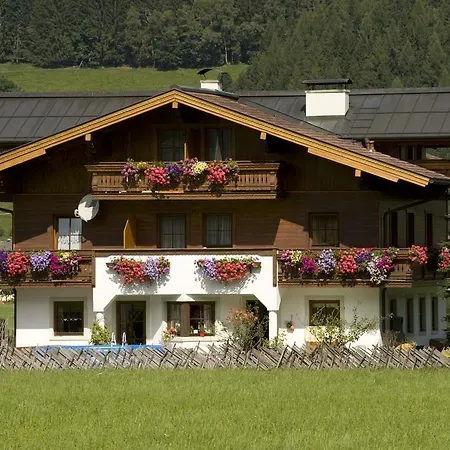 Penzion Haus Amadeo Flachau