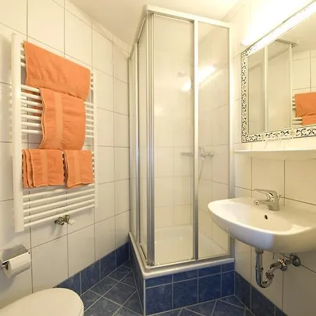 Haus Amadeo Guest house