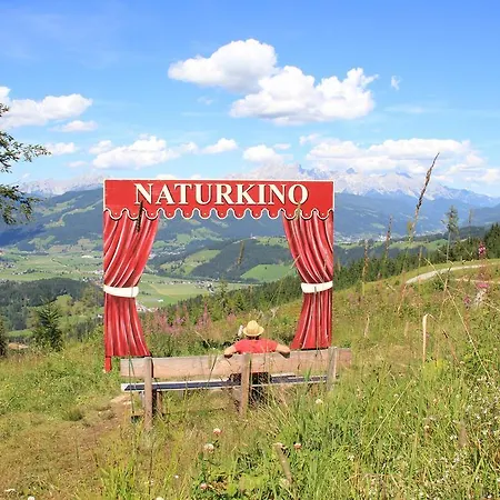 Haus Amadeo Penzion 4*