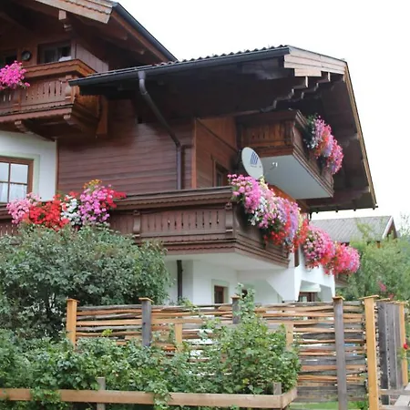 Guest house Haus Amadeo