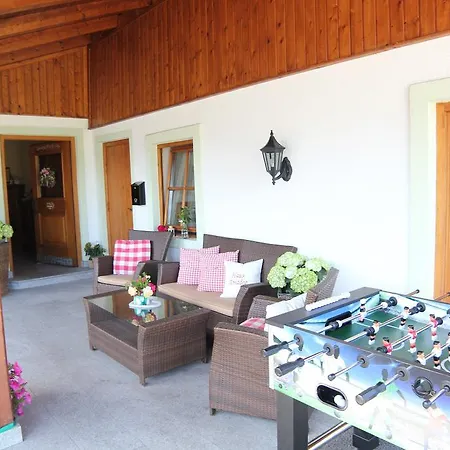Haus Amadeo Guest house